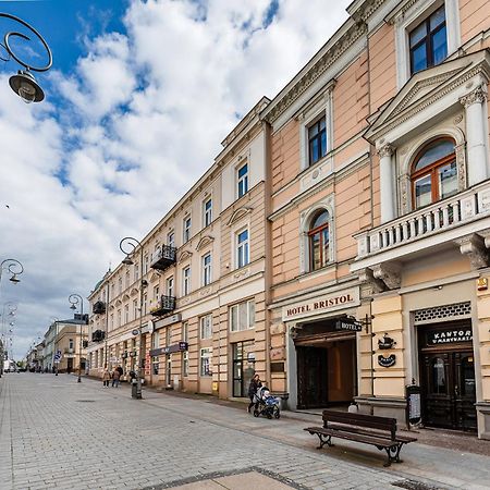 Hotel Bristol Kielce Kültér fotó