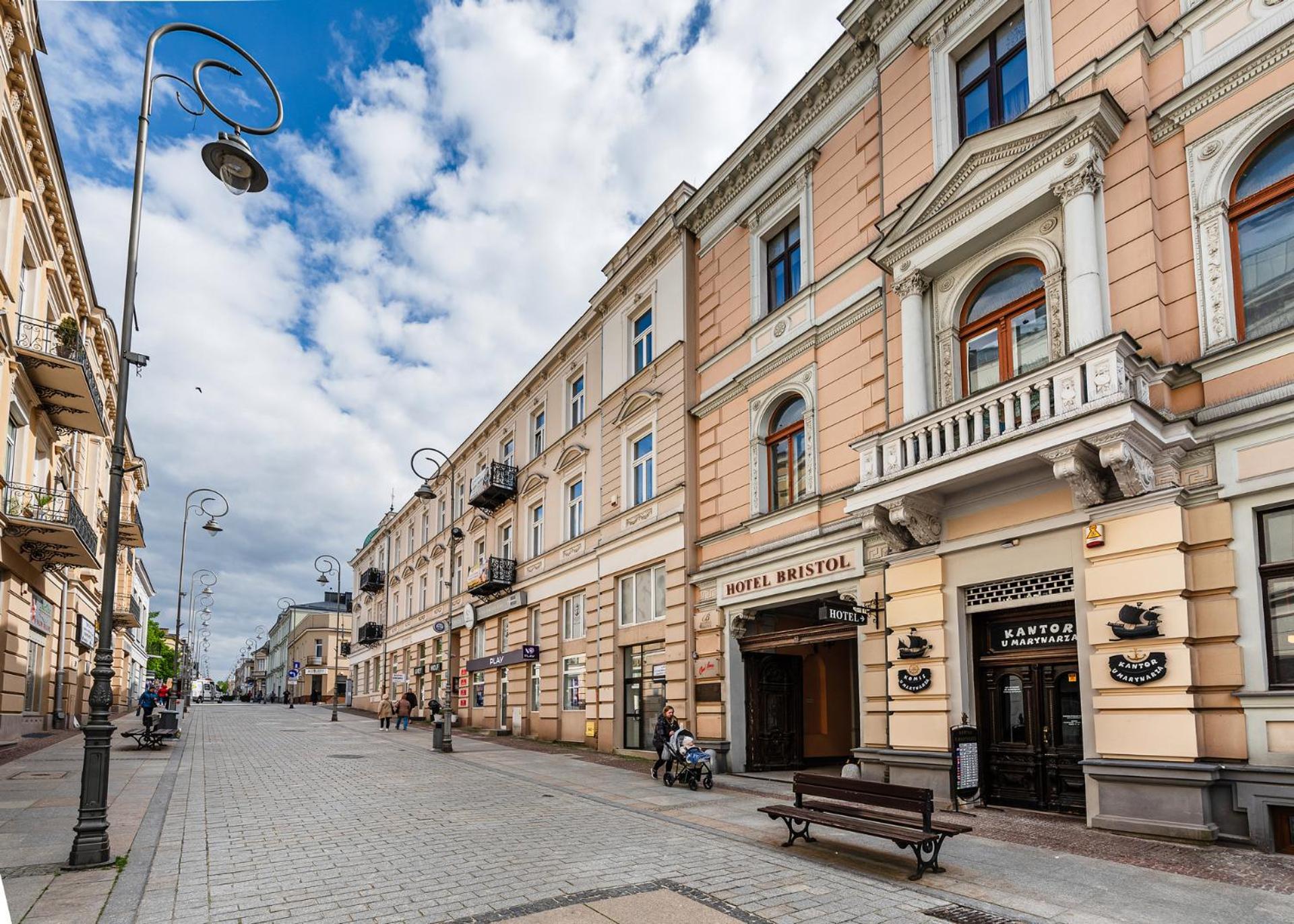 Hotel Bristol Kielce Kültér fotó