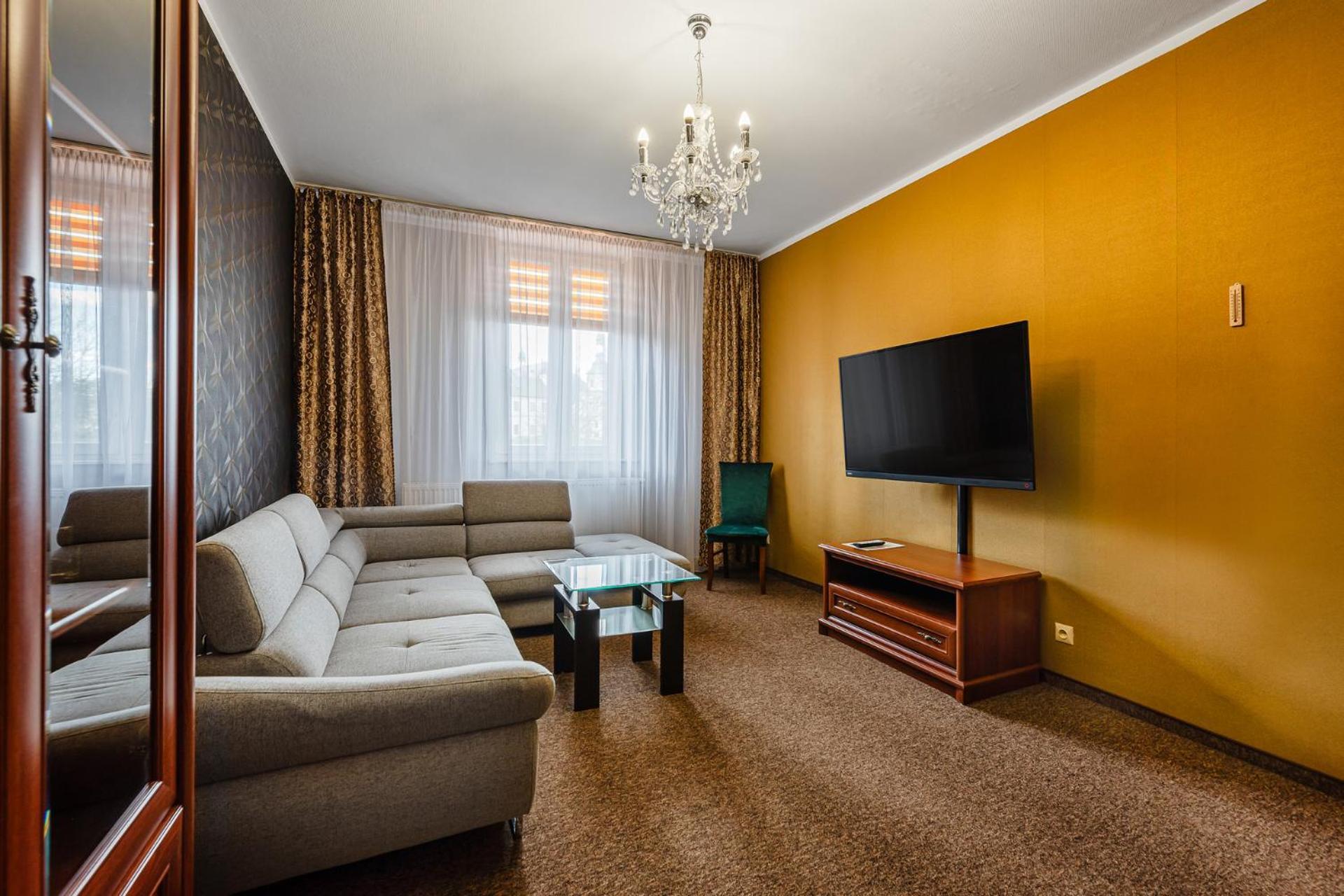 Hotel Bristol Kielce Kültér fotó