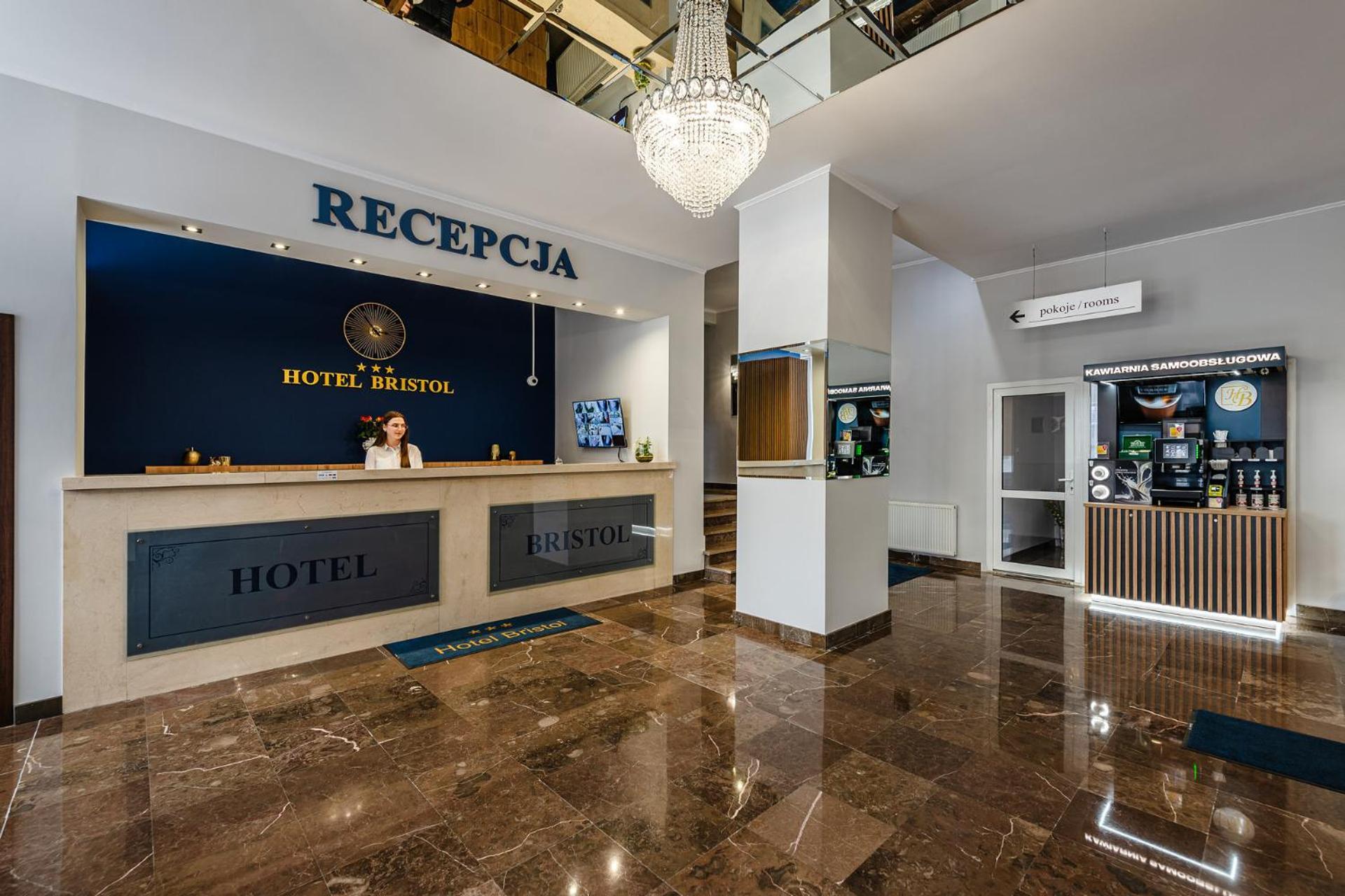 Hotel Bristol Kielce Kültér fotó