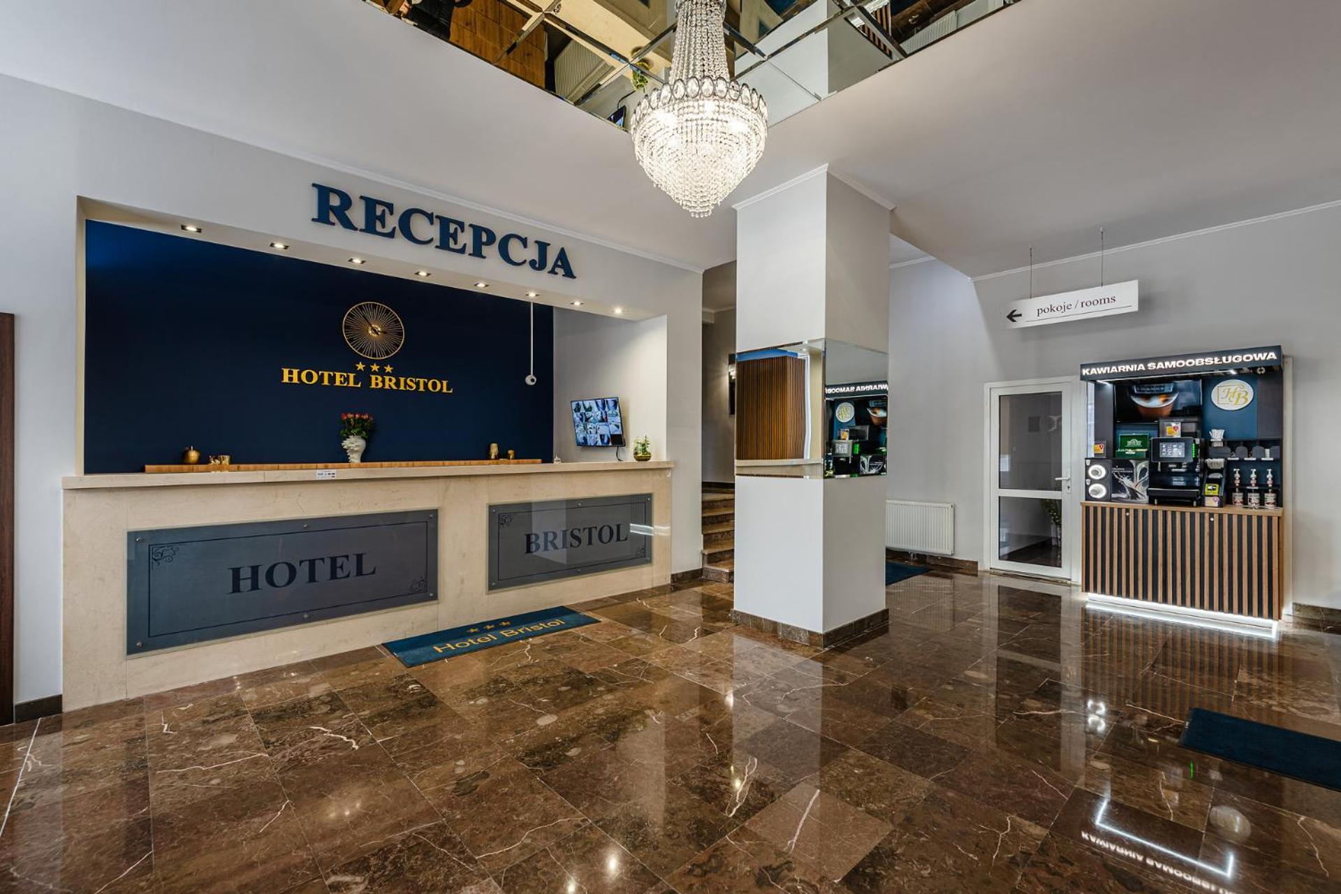 Hotel Bristol Kielce Kültér fotó